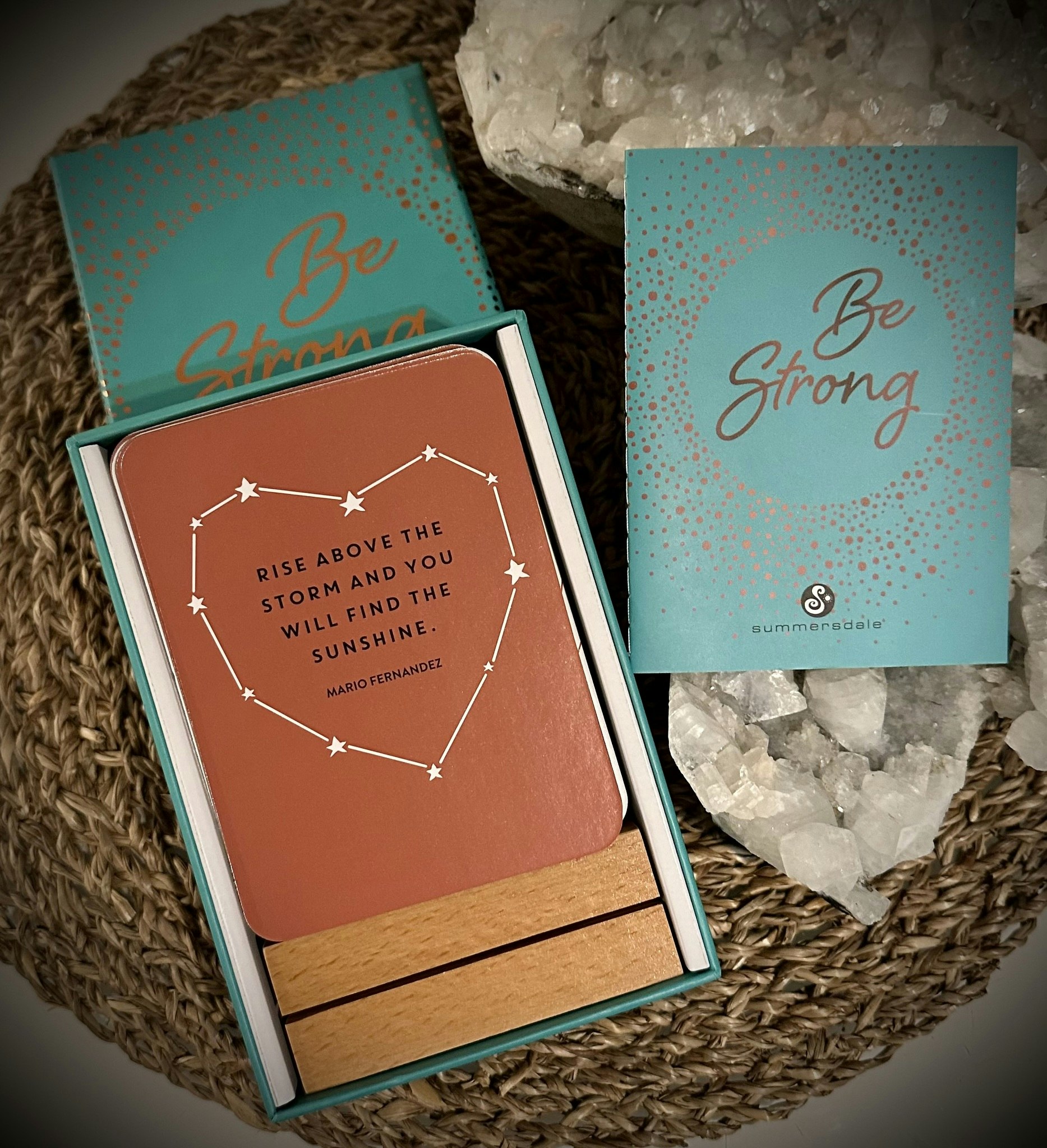 Be Strong 52 Beautiful Cards of Inspiring Quotes and Empowering Affirmations to Encourage Confidence Visex 50%