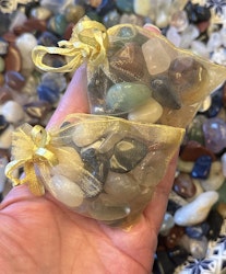 SURPRISEPÅSE | Mixade stenar 100 g | Brasilien | Värde ca 225-300kr