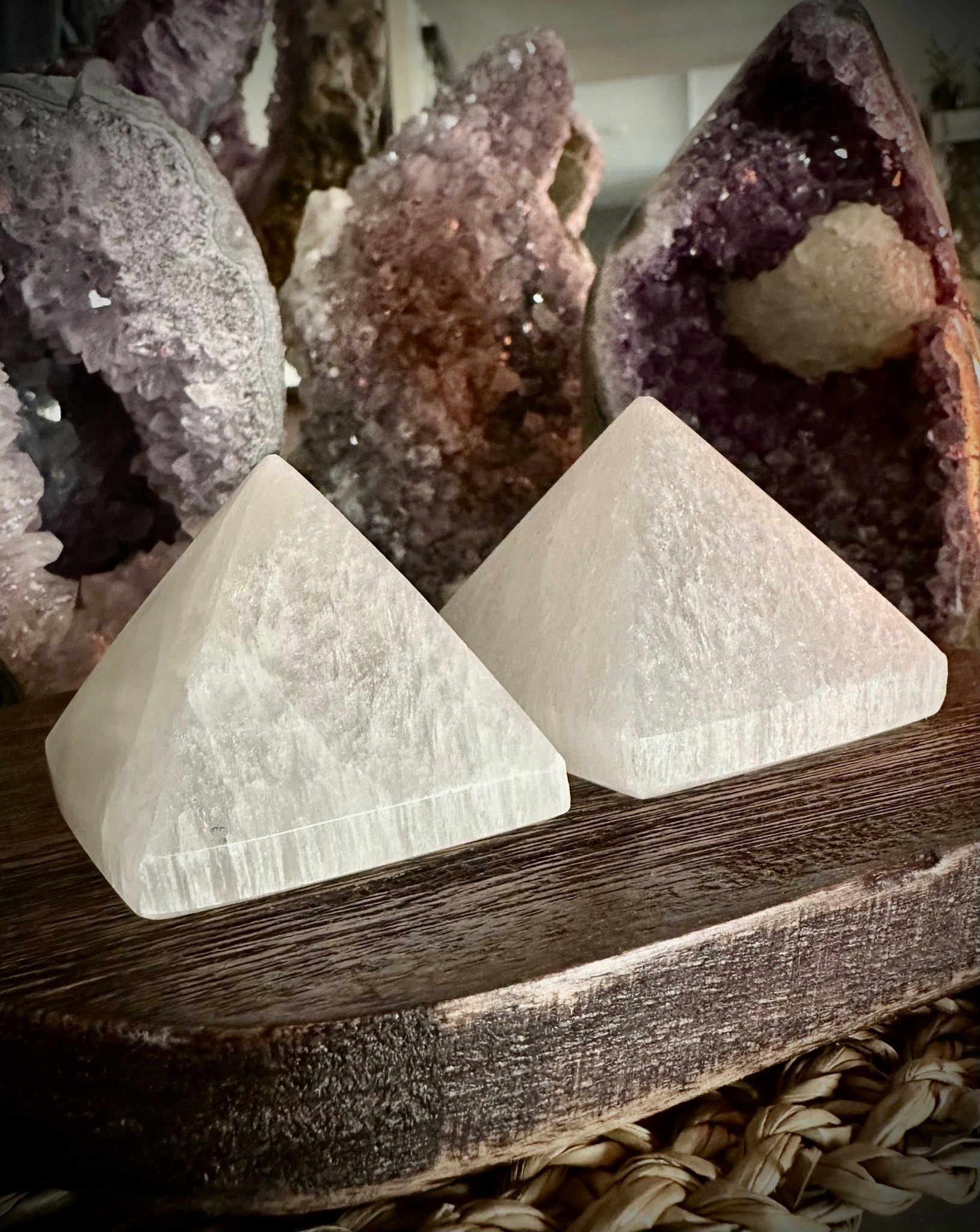 Selenit Pyramid