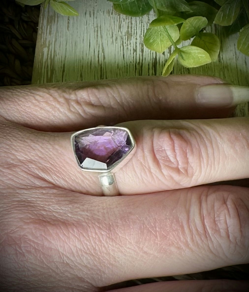 Facetterad Ametist Ring | 925 Sterling Silver | 17