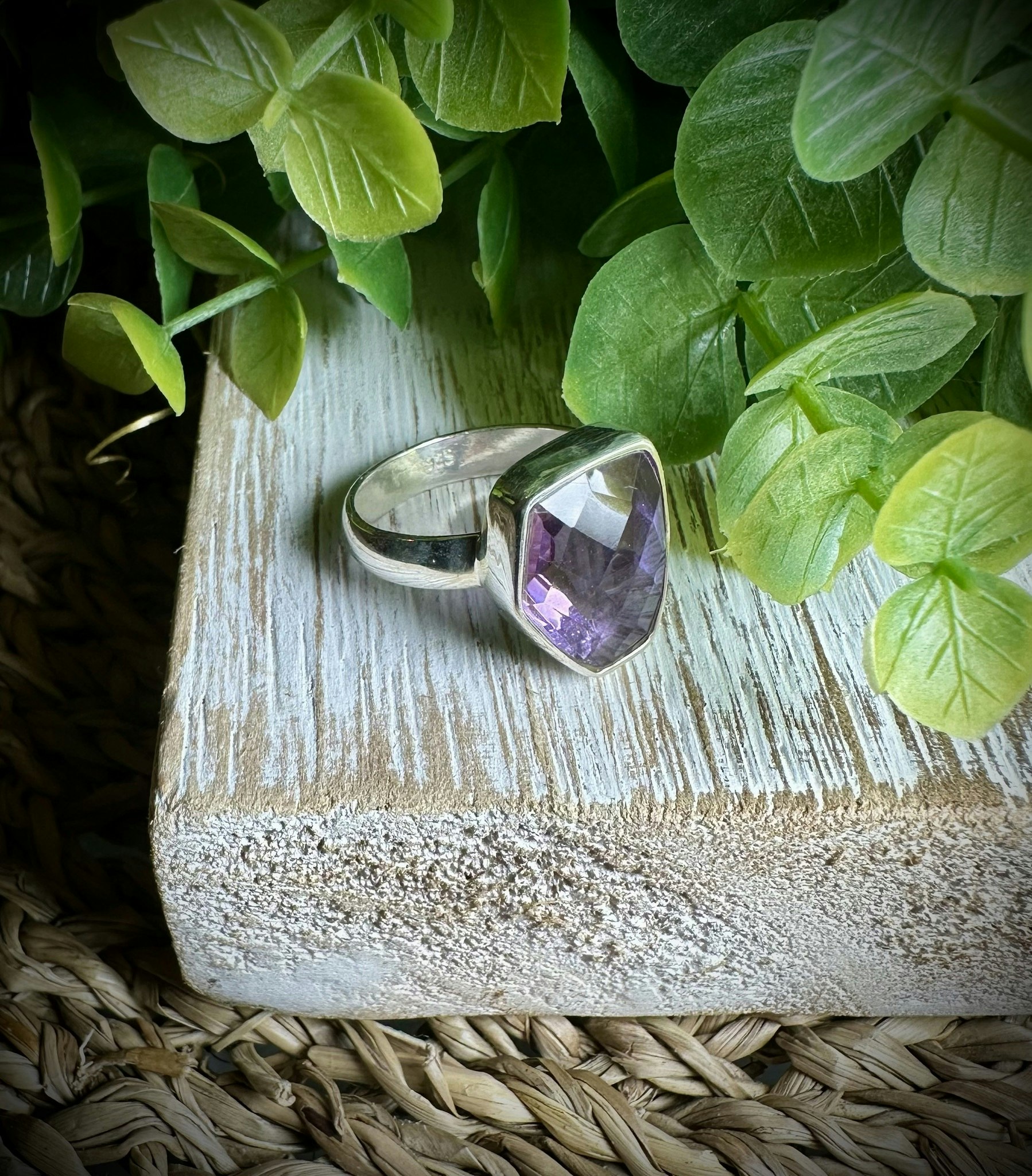 Facetterad Ametist Ring | 925 Sterling Silver | 17