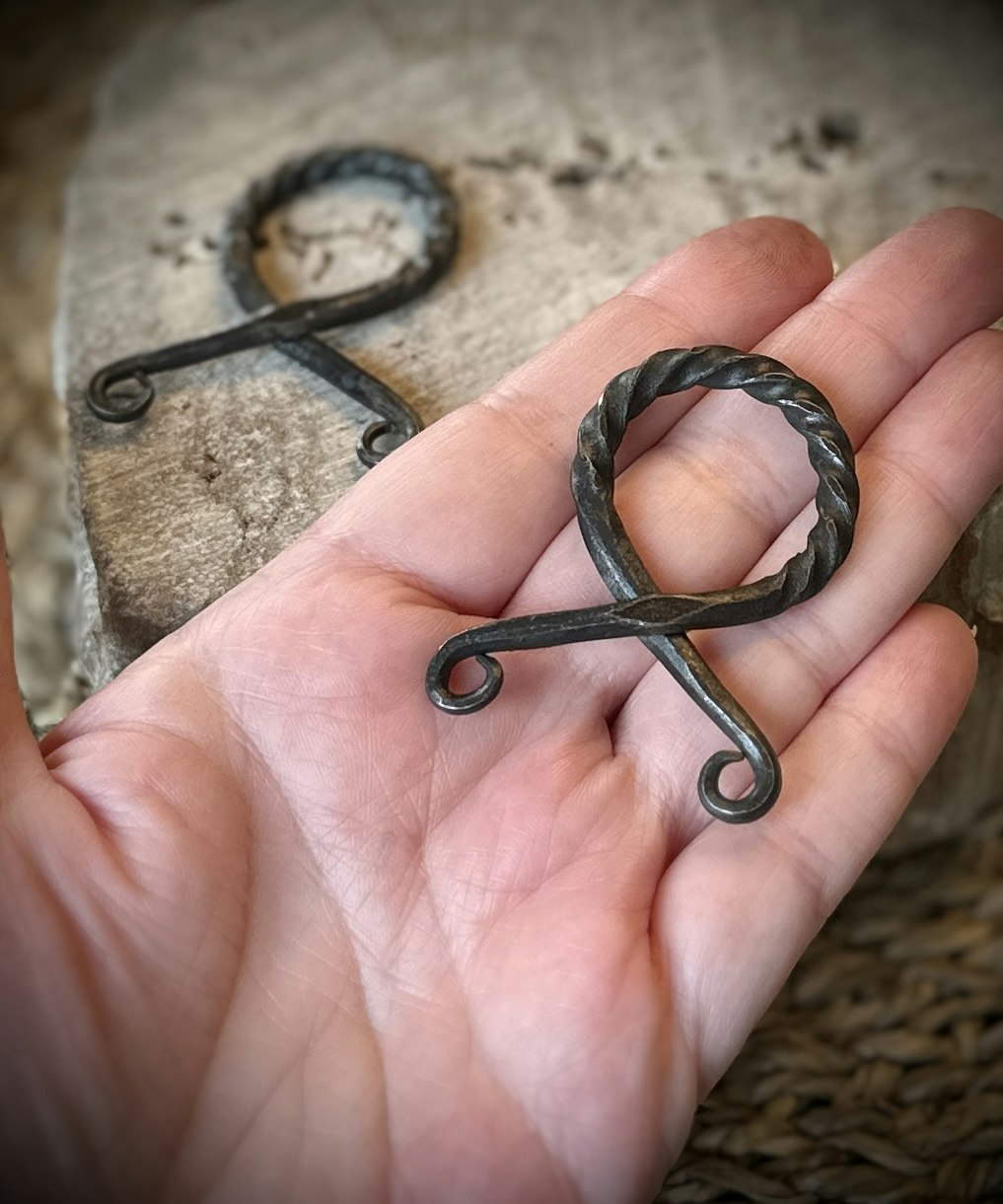 Trollkors i Järn | 100% Handsmide | Twisted | 5 cm