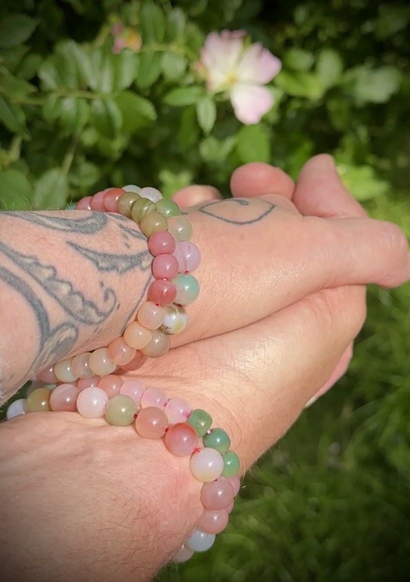 SOMMARERBJUDANDE Yanyuan Agat ”Moder Jords Regnbåge” Armband