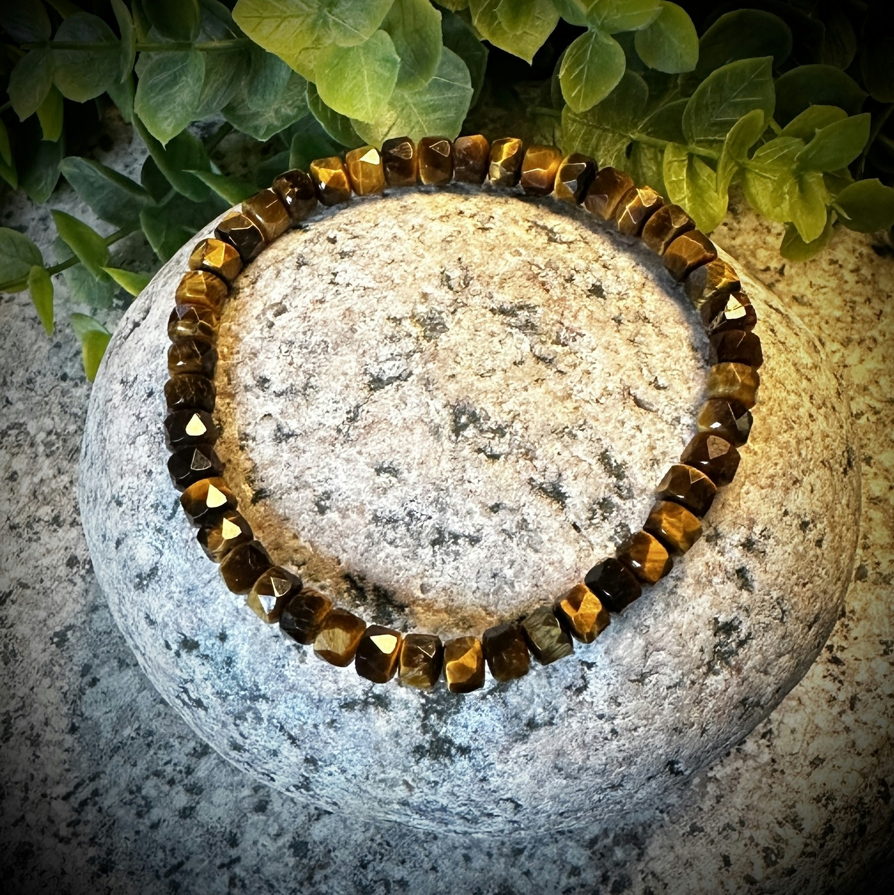 Facetterad Tigeröga Armband