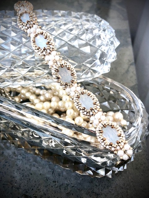 VINTAGE PEARLS