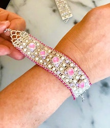 LOVE IT Pink