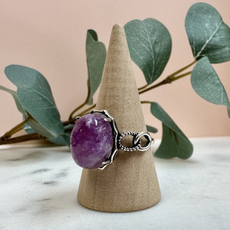 Purple mica, ring