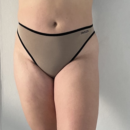 Hög Bambu Stringtrosa
