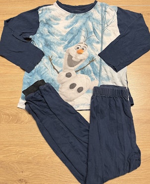 Tvådelad pyjamas frost storlek 110/116