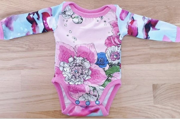 Body med Blommor stl. 50