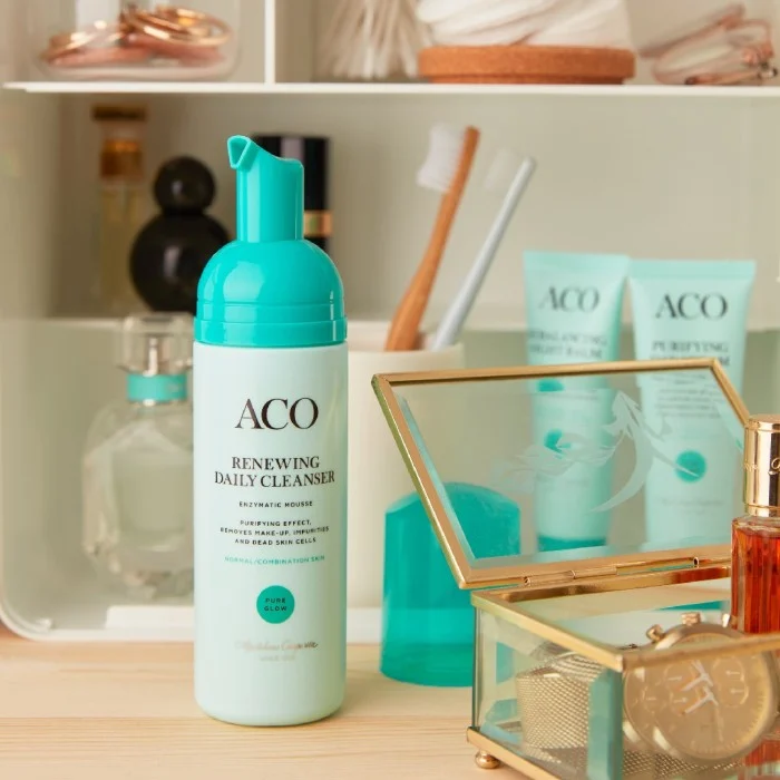 ACO Pure Glow Renewing Daily Cleanser 150 ml