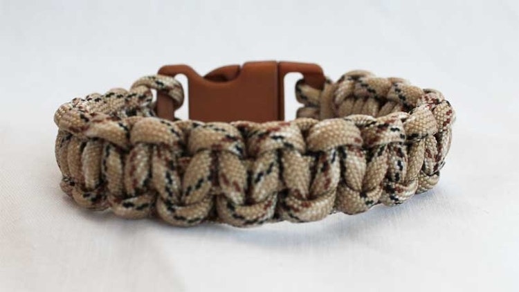 Överlevnads-armband Desert Camo