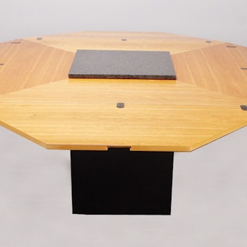 Tisch, Cirkante Table von Tranekaer