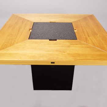 Tisch, Cirkante Table von Tranekaer