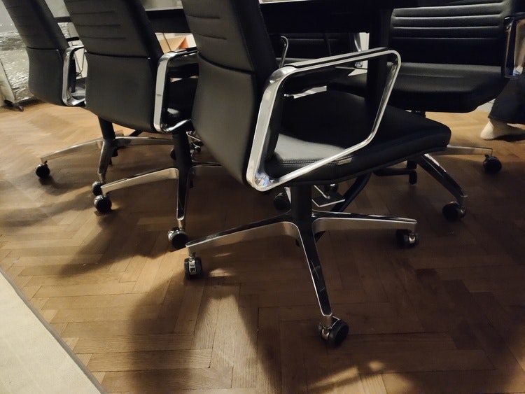 6 x Konferenzstühle / Bürostühle, Interstuhl VINTAGEis5 - DesignerMobel.com  - Gebrauchte Designermöbel online