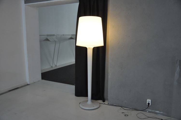 Stehlampe, Metalarte Inout 166 cm - Ramón Úbeda & Otto Canalda