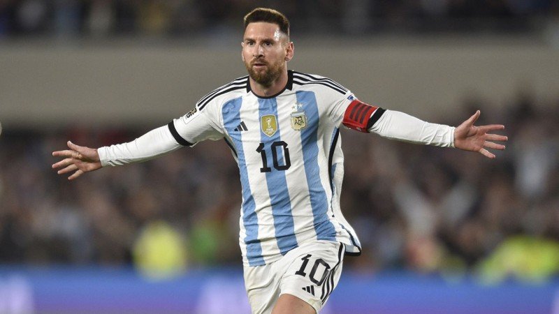 Lionel Messi: En Fotbollsgeni som Skrivit Historia
