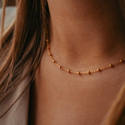 Pärla halsband guld