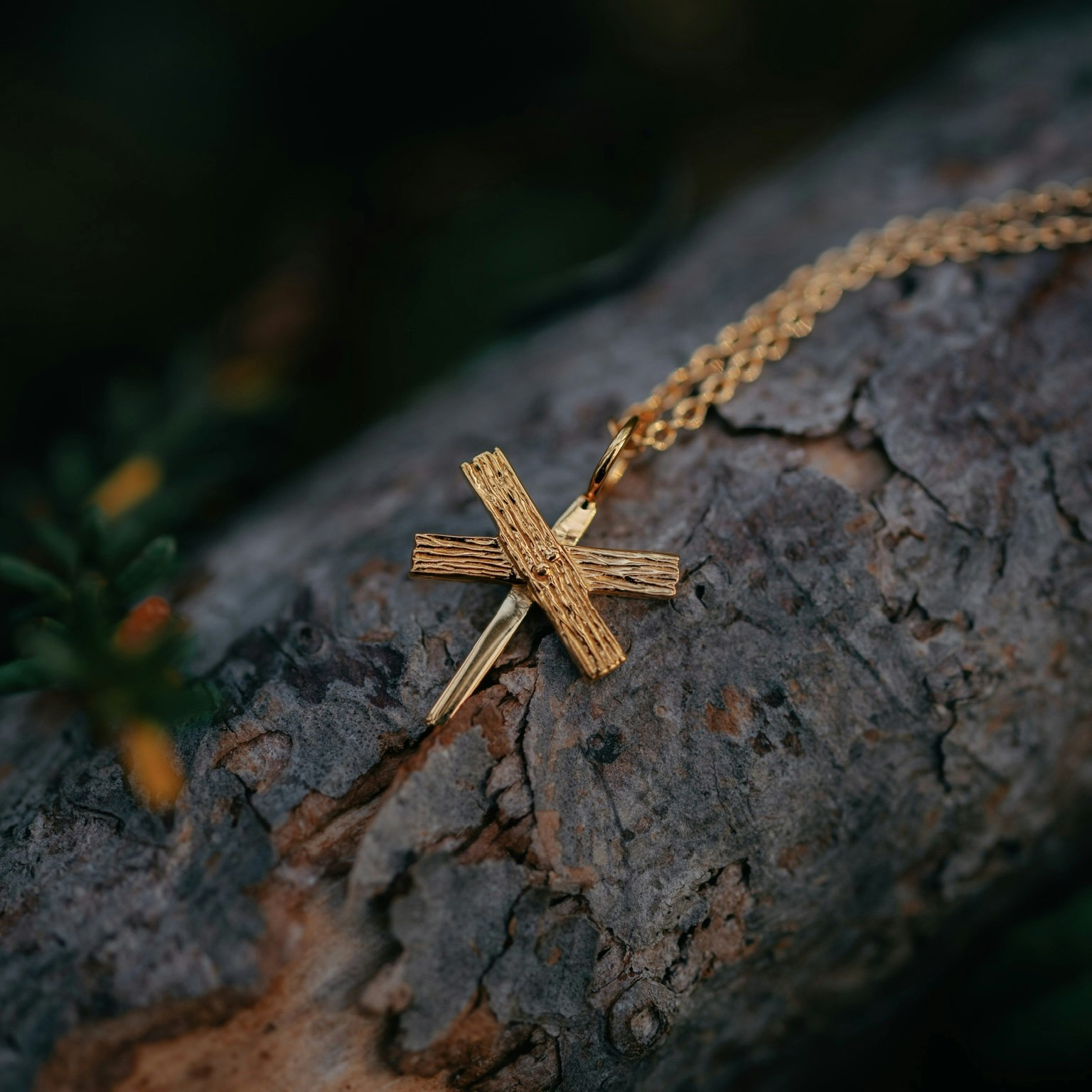 Längtan halsband guld