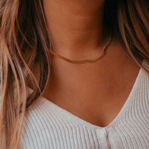 Flöda halsband guld - Outlet