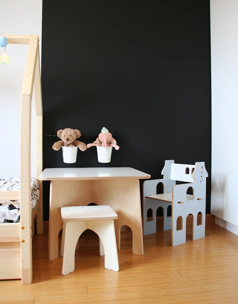 Table and stool for the children's room, Roundabout 