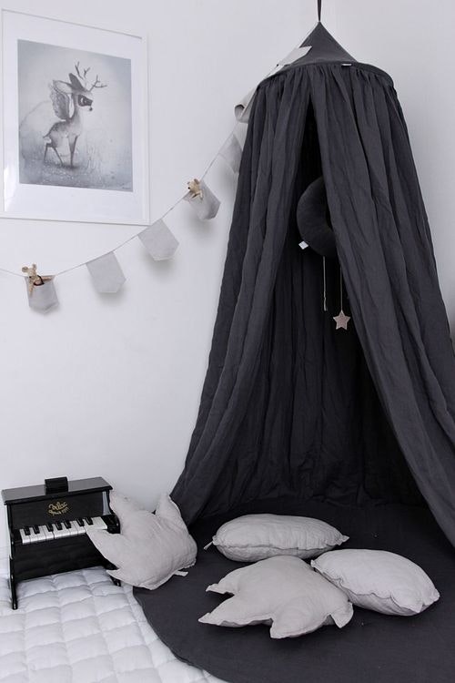 Large graphite maxi bed canopy in linen, Cotton&Sweets 