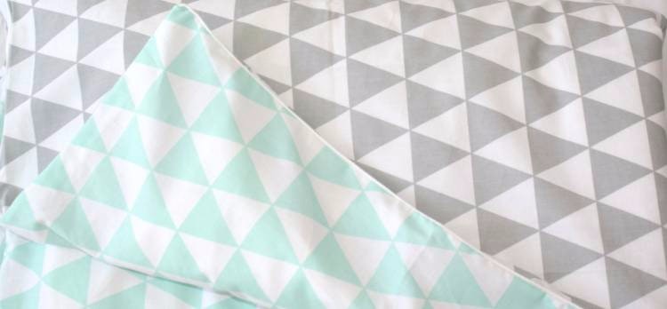 Bed set 100x135, triangles grey&mint 