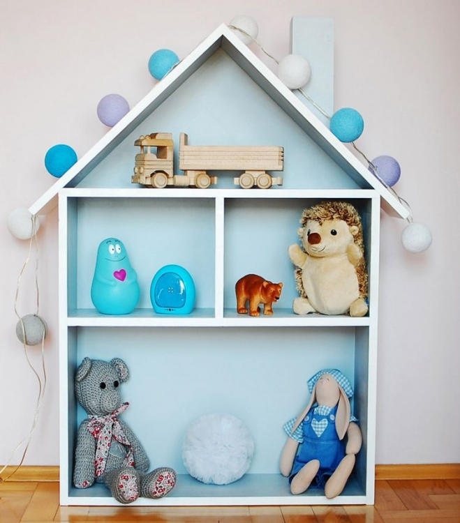Doll's house, shelf Doll's house, shelf