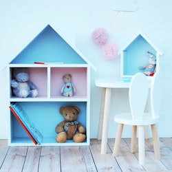 Doll's house, shelf