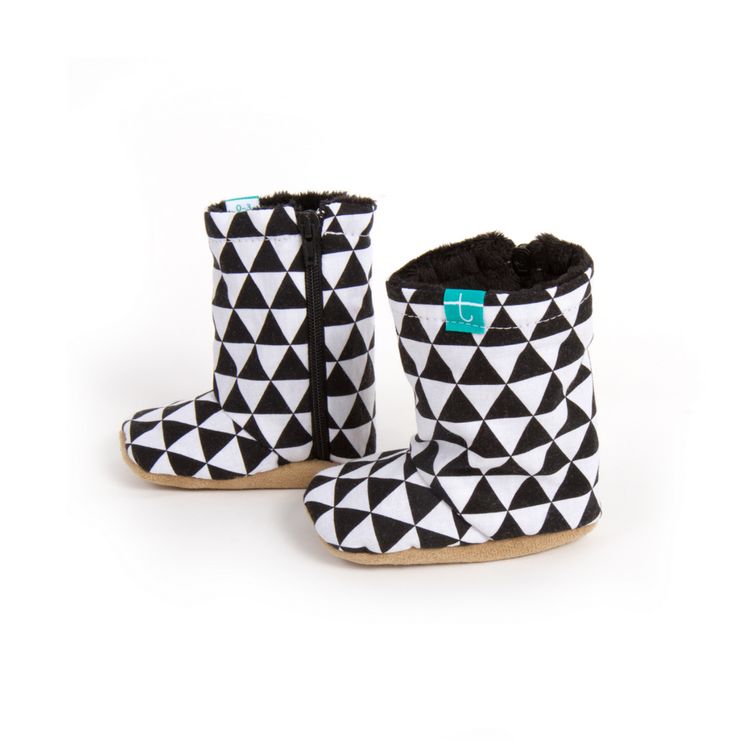 Baby boots for babies, triangles Baby boots for babies, triangles