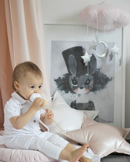 Powder pink bed mobile cloud with silver stars, Cotton & Sweets 