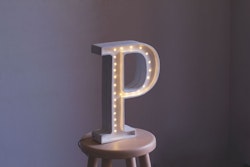 Little Lights, Nattlampa till barnrummet, Bokstav P