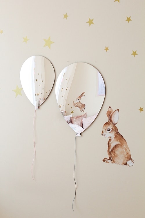 Mirror balloon for children's room Mirror balloon for children's room