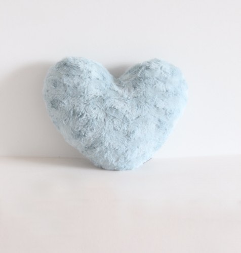 Cushion, luxurious light blue plush heart, Fayne 