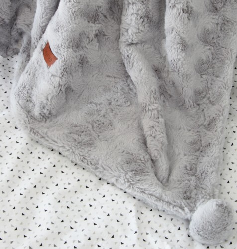 Fayne luxury grey plush blanket 