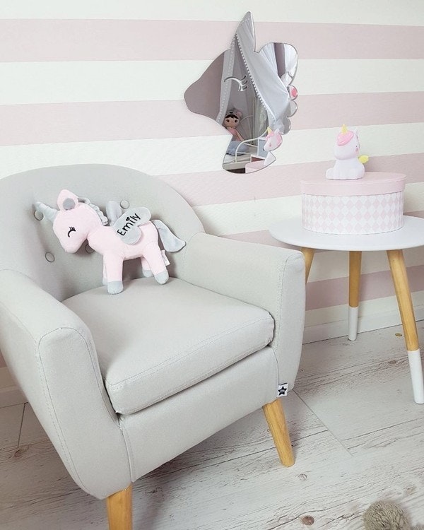 Barnspegel enhörning till barnrummet babylove.se