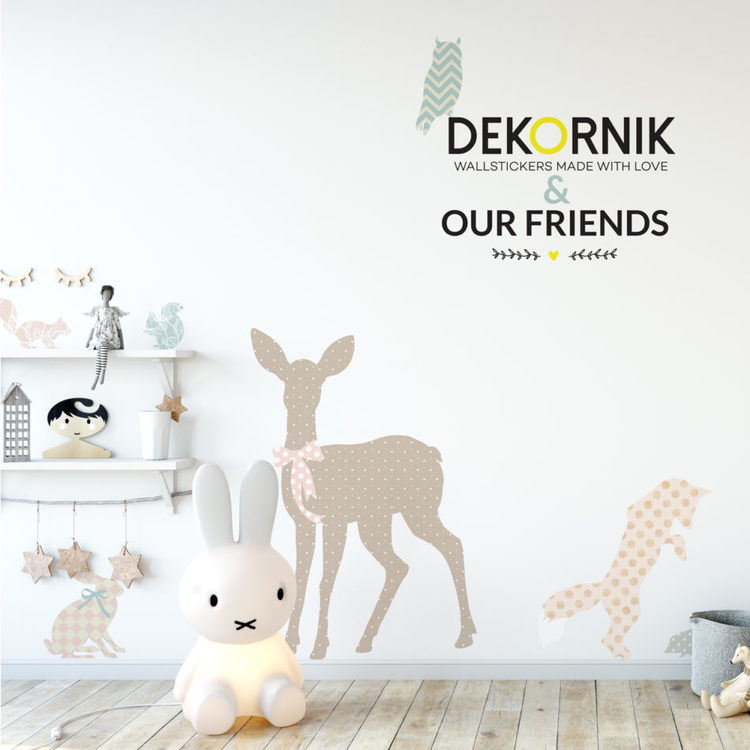 Stort väggklistermärke till barnrummet, our friends animals, Dekornik 