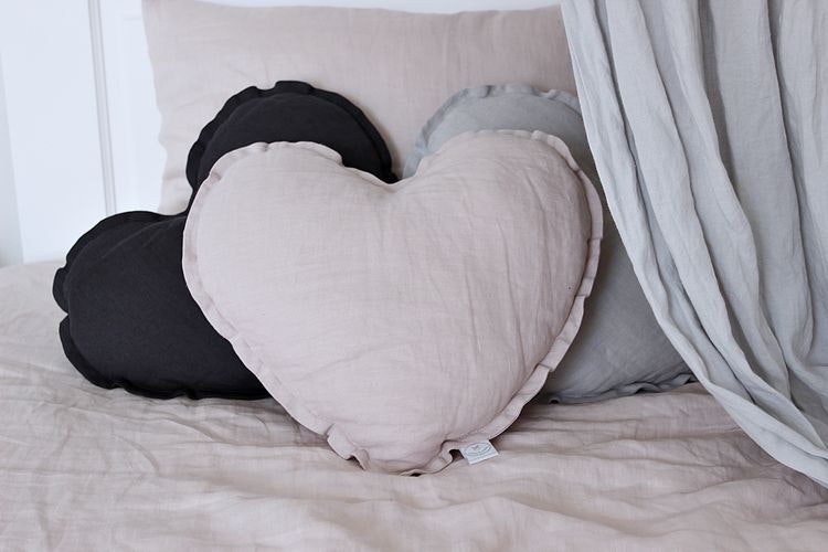 Pillow powder pink heart of linen, Cotton&Sweets 