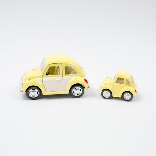 Leksaksbil Volkswagen pastell beetle mini gul 