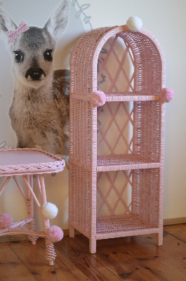 Lilu, small powder pink bookcase for the children's room 