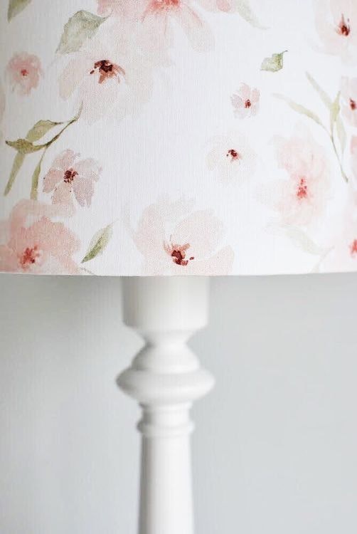 Lamps&Company, Bordslampa till barnrummet blossom 