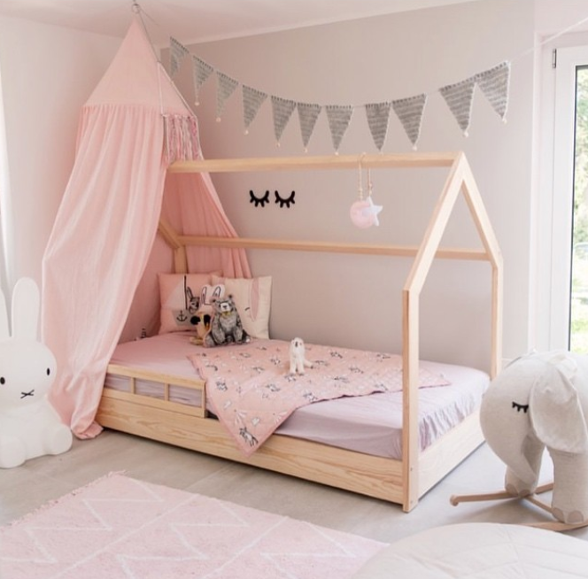 House Bed natural coloured for children's room safety rail House Bed natural coloured for children's room safety rail