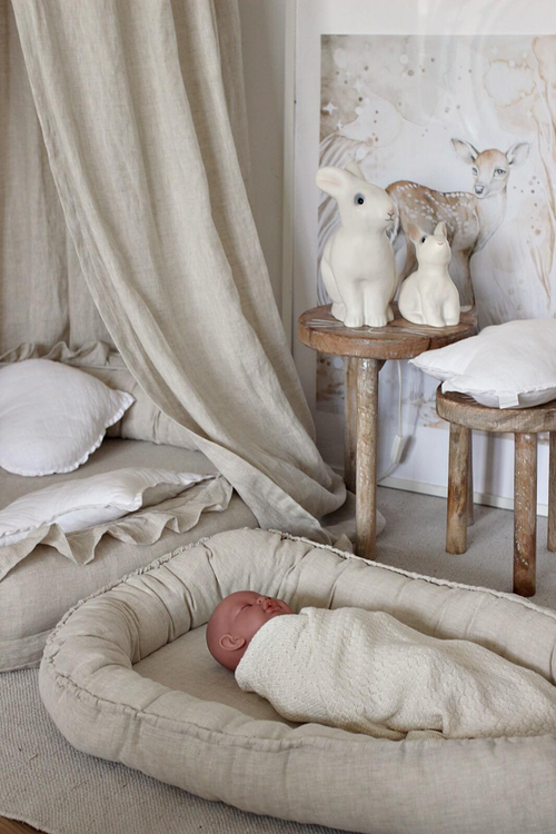 Nature/beige sänghimmel av linne till barnrummet med ljusslinga , Cotton&Sweets 
