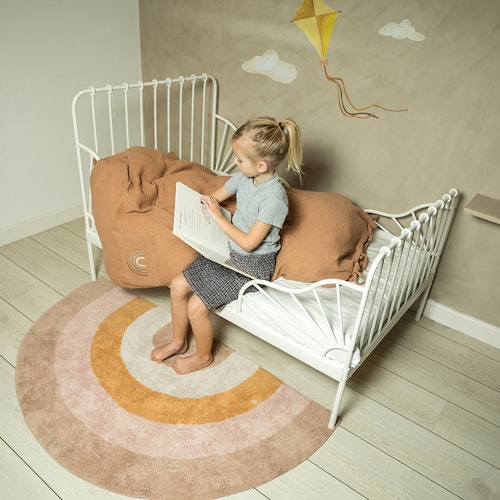 That`s Mine, rainbow carpet