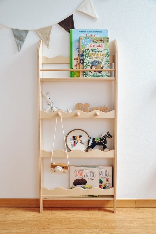 Bookshelf for the kids room , FRILL natural - Babylove.se