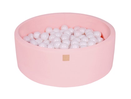 Meow, pink ball pit with 250 white balls