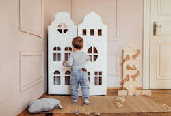 Mini Wardrobe, Mini garderob hus