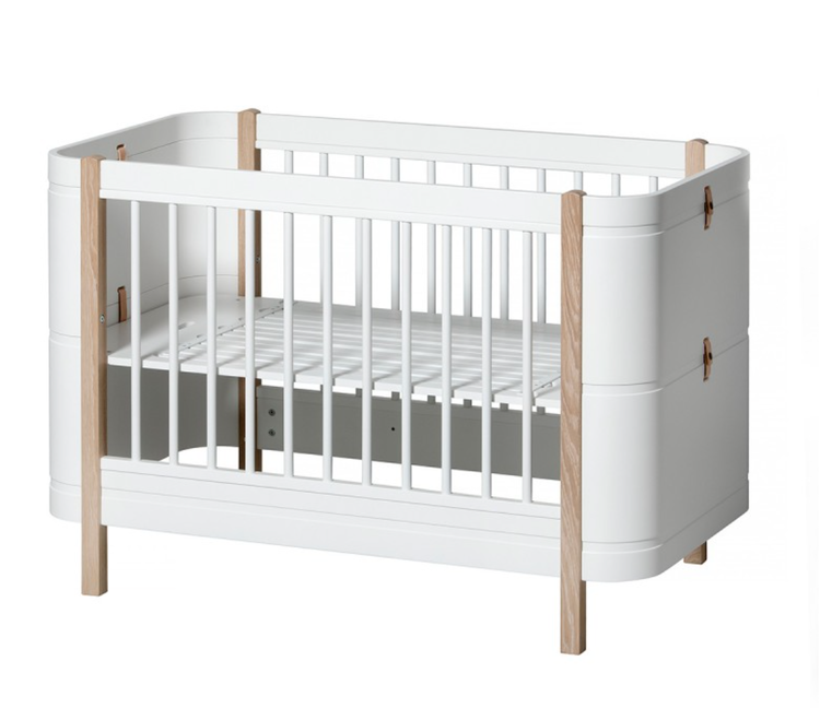 Oliver Furniture, crib/infant bed Mini+, white/oak Oliver Furniture, crib/infant bed Mini+, white/oak