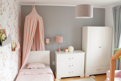 Lamps&Company, Grey velvet ceiling lamp for the children's room