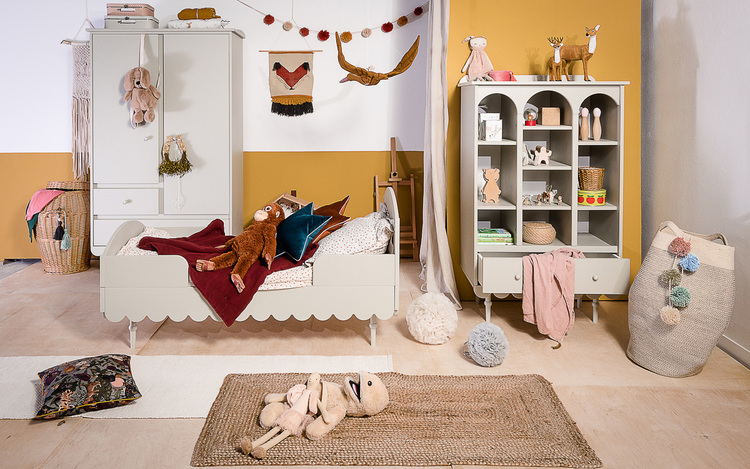 Woodluck, babushka säng 90x200 cm Säng, garderob och bokhylla till barnrummet